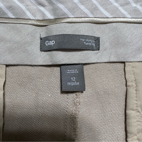 GAP (EUC) Hip Slung, Flared Leg, Cotton & Linen Blend Pants Size 12 - Picture 5 of 9